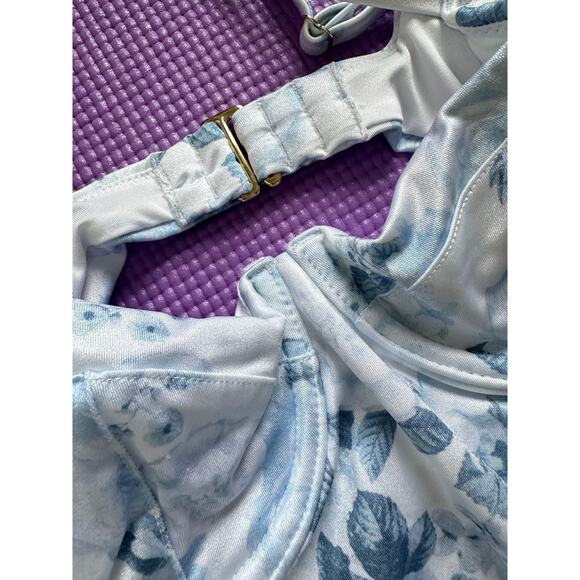 Victoria's Secret Swim Bathing Suit One Piece NEW Size S Essential Wicked - Picture 2 of 10